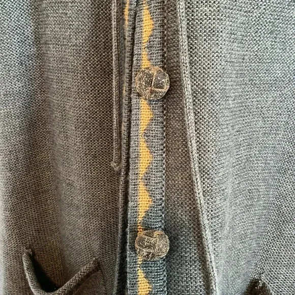 Sweater vest sz large (runs small) heather gray with mustard zag detail. Hooded - Picture 8 of 8